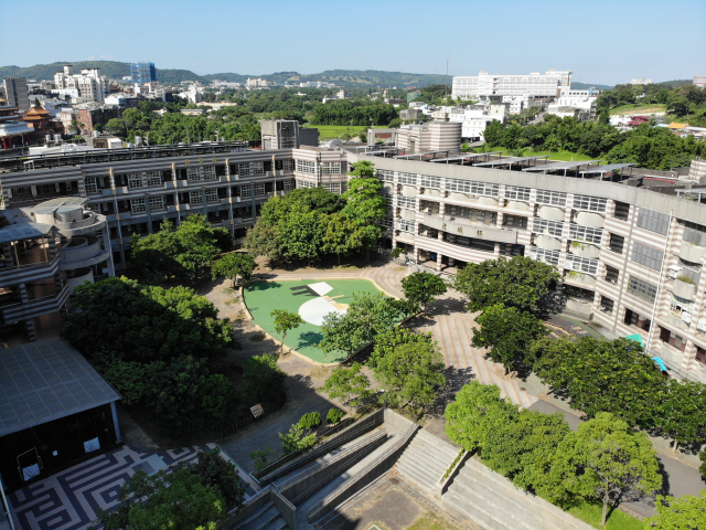 歡迎參觀：桃園市楊心國小全球資訊網網站
